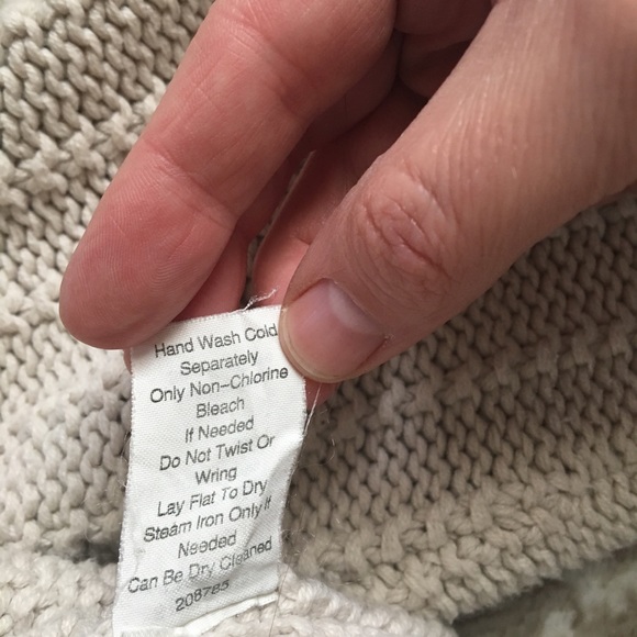 CAbi Cardigan - Picture 7 of 7